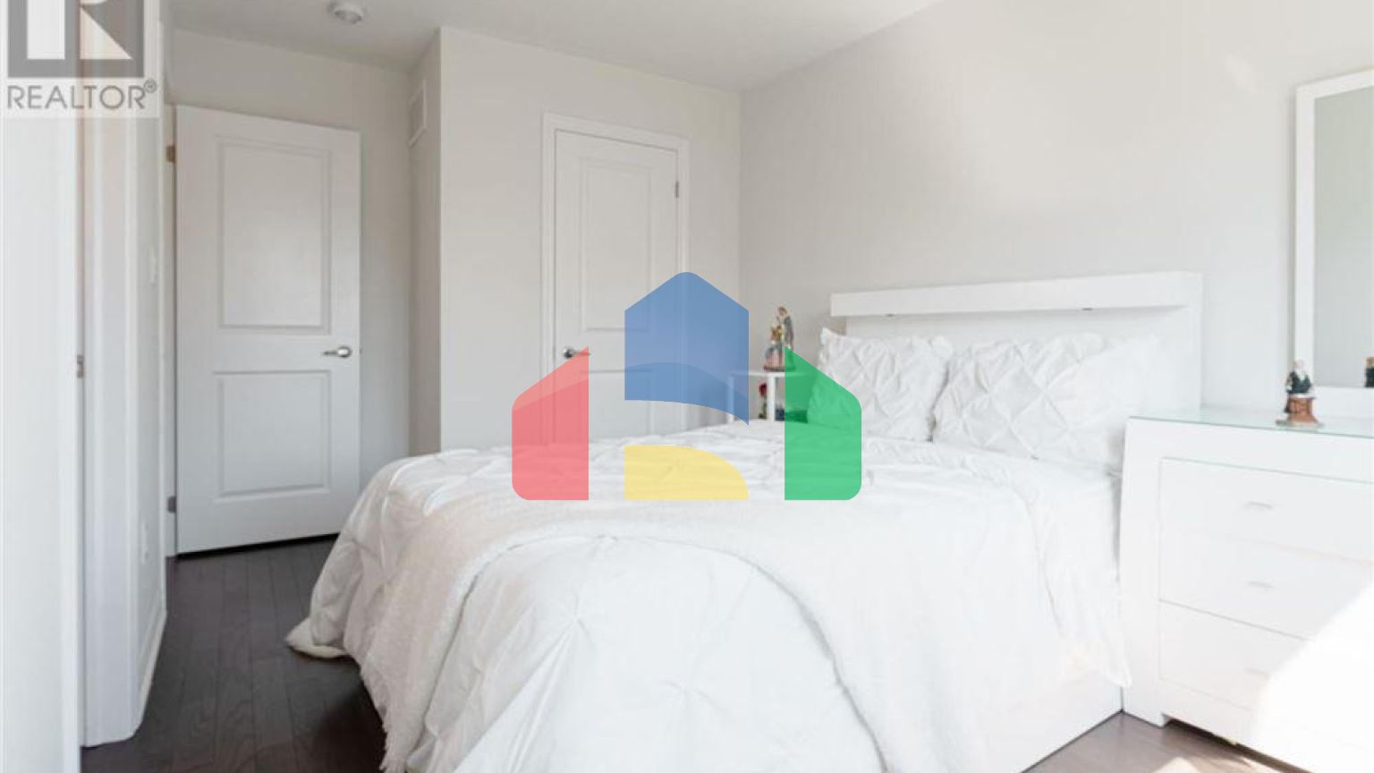 Residential - Single Family Home - Barrie, Canada - Canada