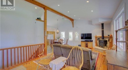 Residential - Single Family Home - Bayfield, Canada - Canada