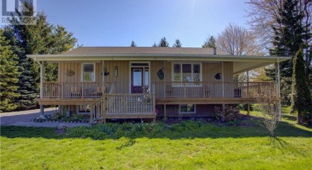 Residential - Single Family Home - Bayfield, Canada - Canada