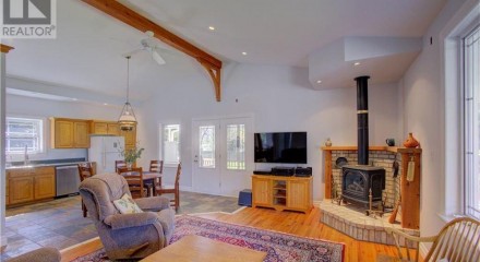 Residential - Single Family Home - Bayfield, Canada - Canada