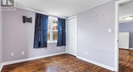 Residential - Single Family Home - Belleville, Canada - Canada