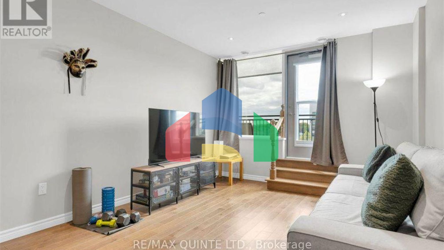 Residential - Condo/Apartment - Belleville, Canada - Canada