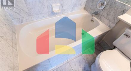 Residential - Single Family Home - Brampton, Canada - Canada