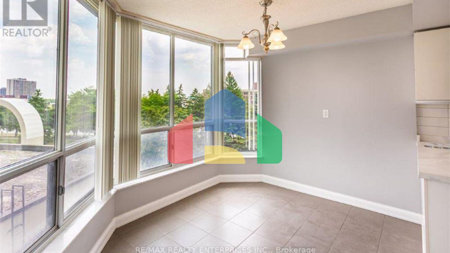 Residential - Single Family Home - Brampton, Canada - Canada