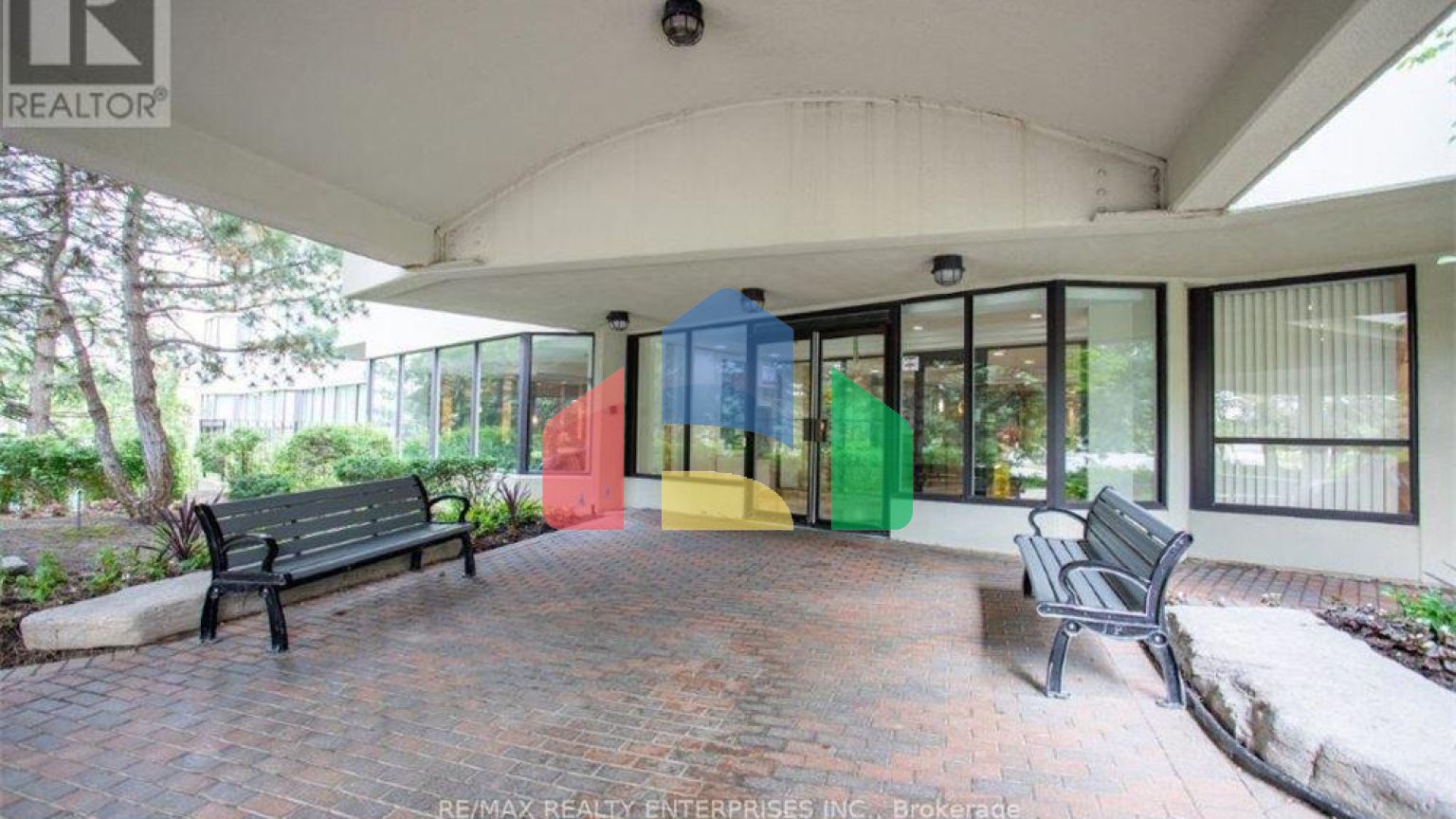 Residential - Single Family Home - Brampton, Canada - Canada