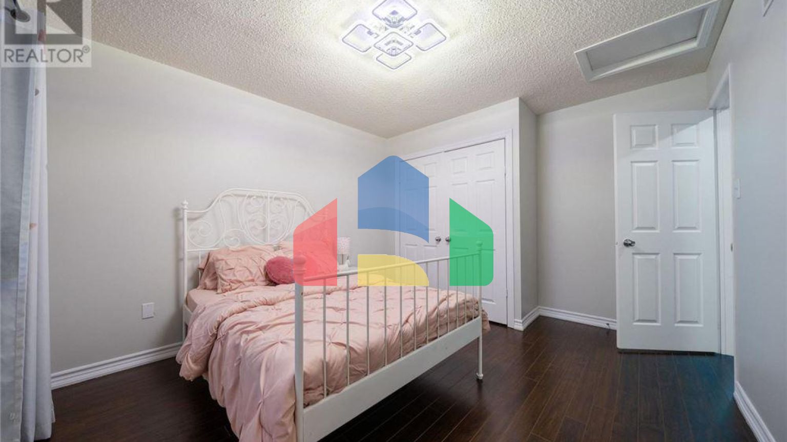 Residential - Single Family Home - Brampton, Canada - Canada