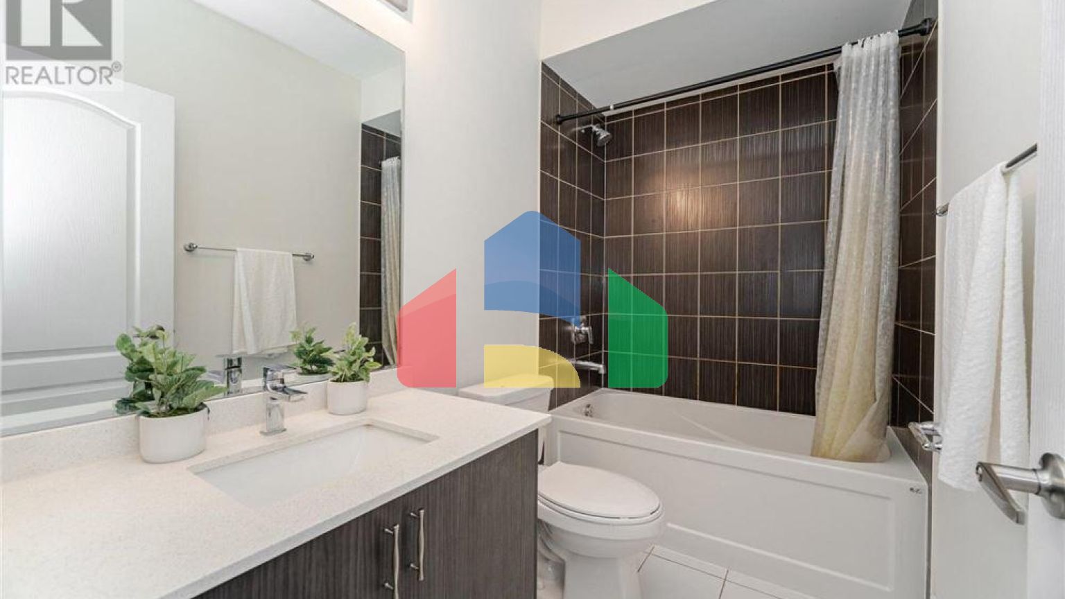 Residential - Single Family Home - Brampton, Canada - Canada