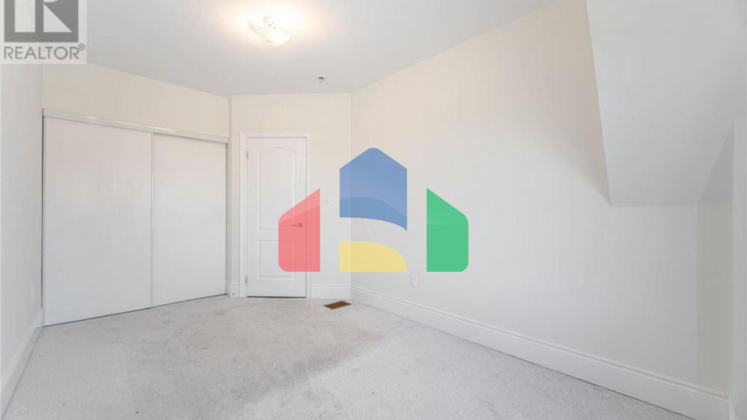 Residential - Single Family Home - Brampton, Canada - Canada