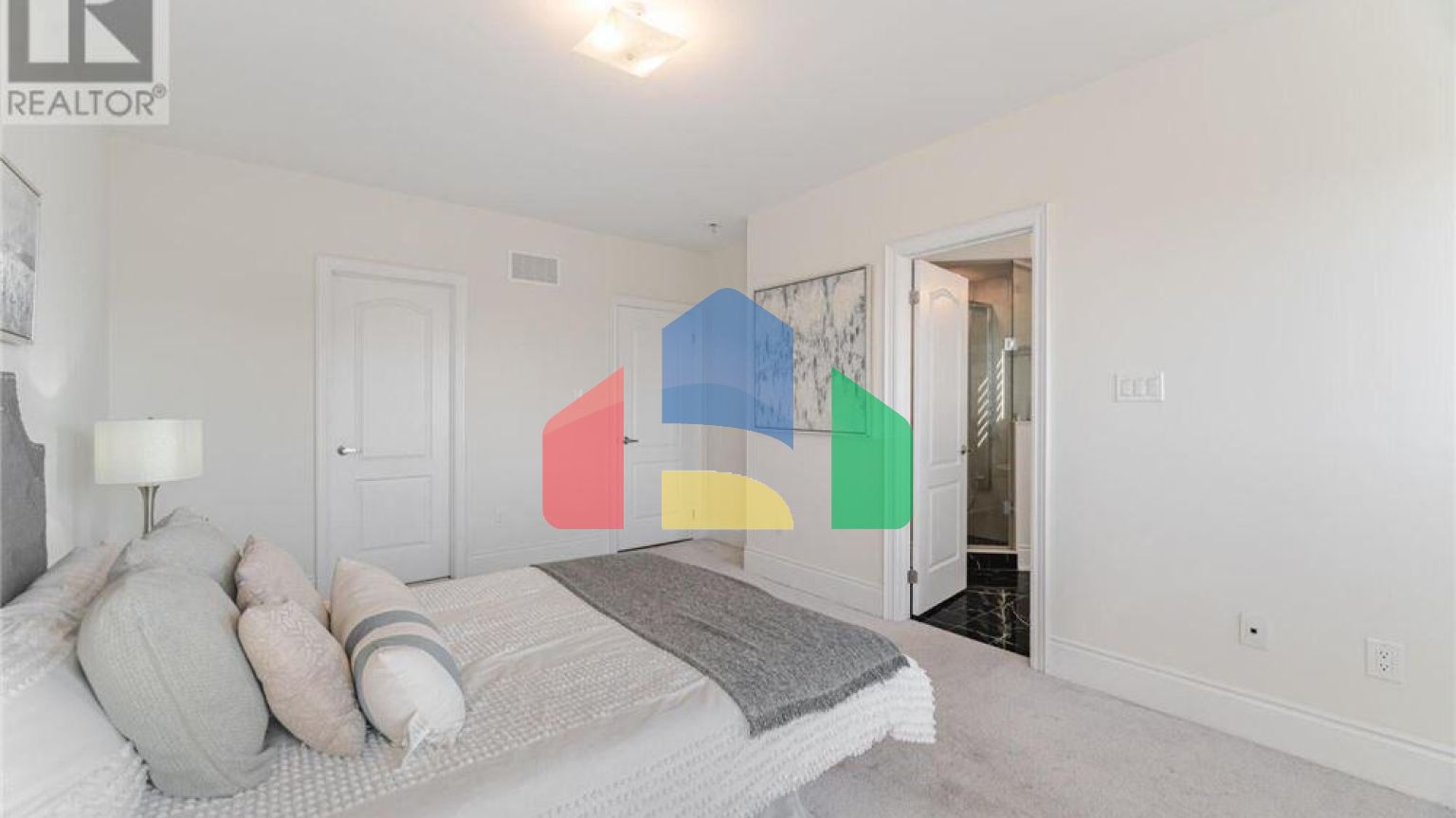 Residential - Single Family Home - Brampton, Canada - Canada