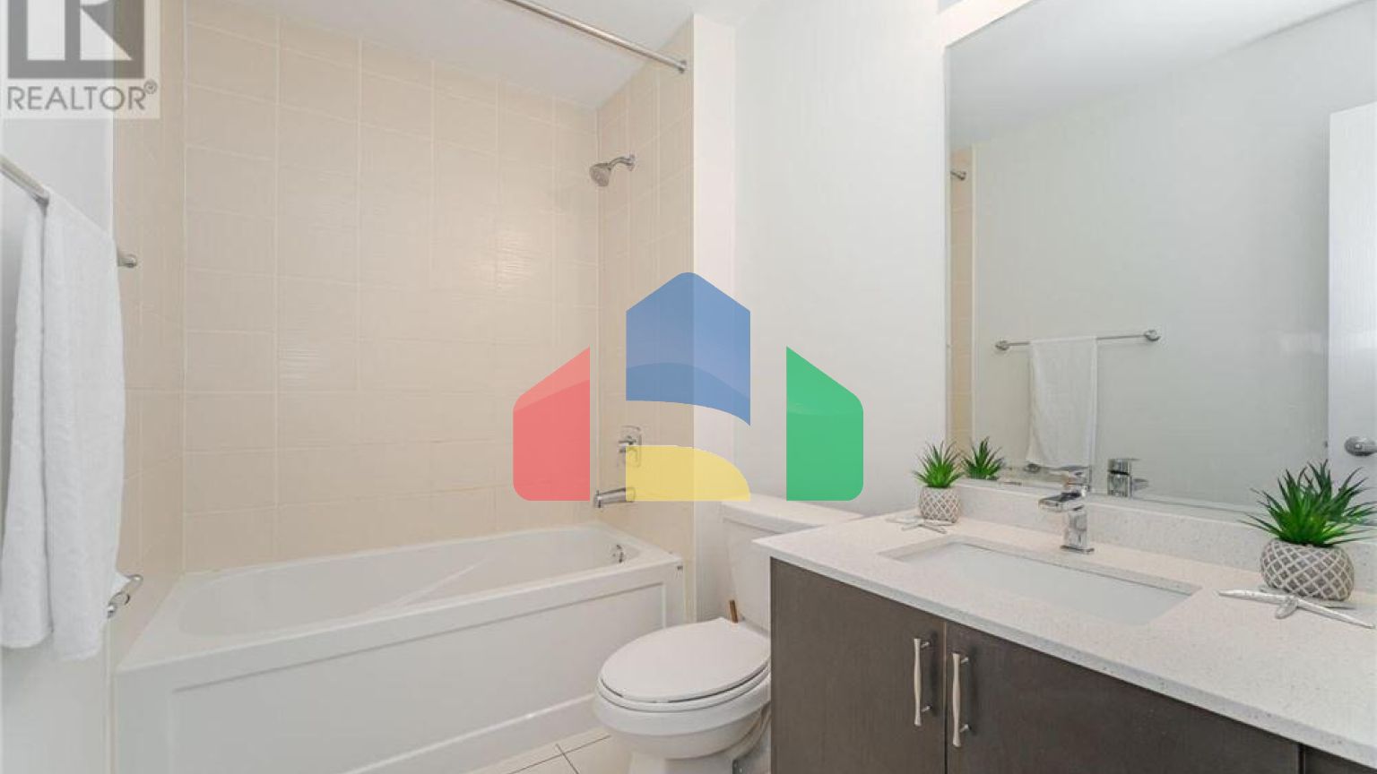 Residential - Single Family Home - Brampton, Canada - Canada