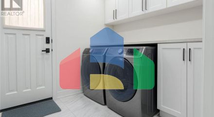 Residential - Single Family Home - Brampton, Canada - Canada