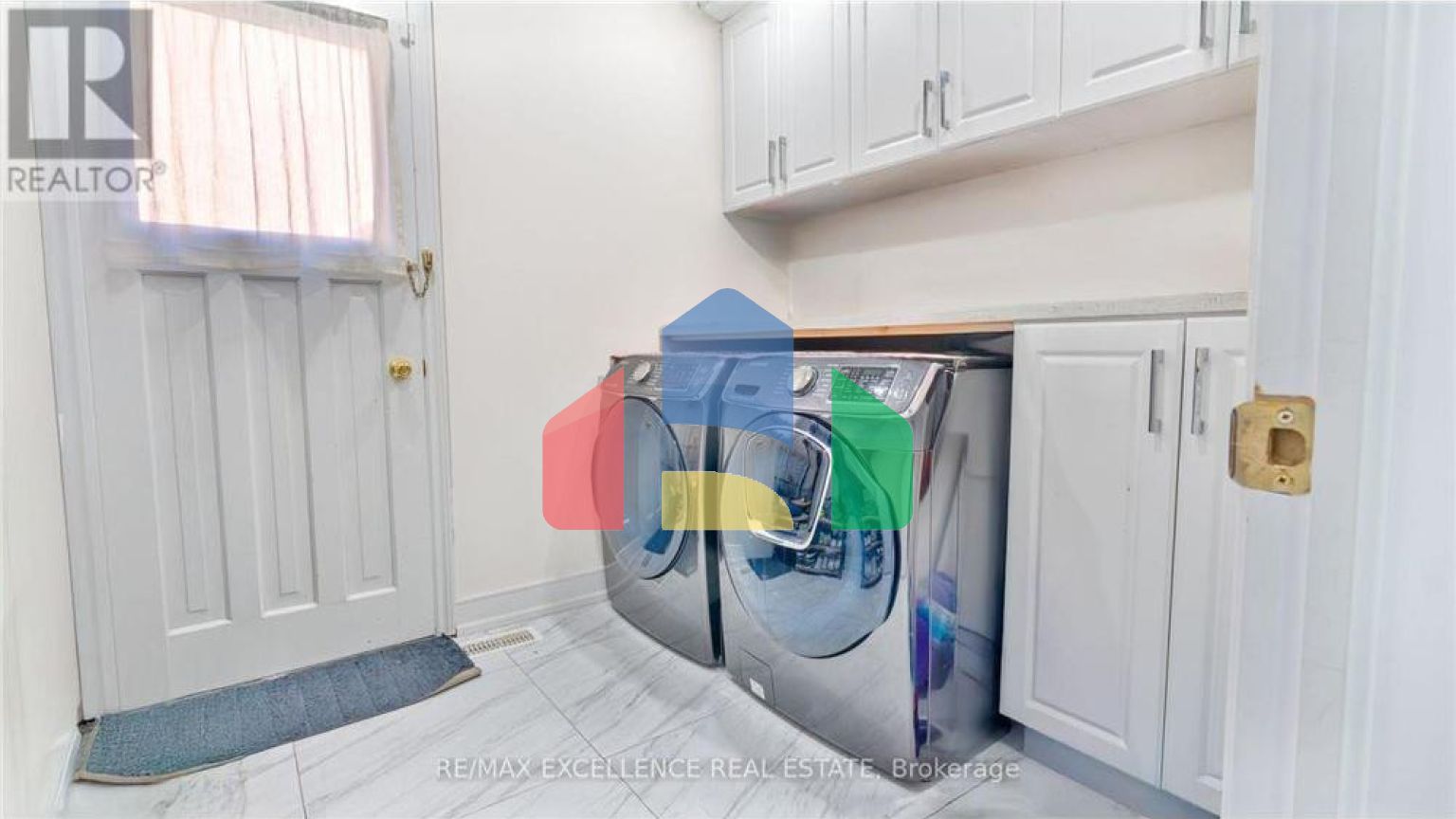 Residential - Single Family Home - Brampton, Canada - Canada