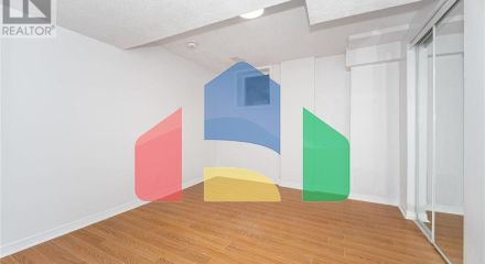 Residential - Single Family Home - Brampton, Canada - Canada