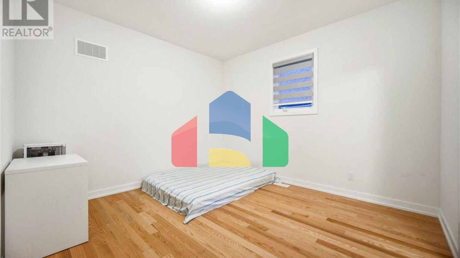 Residential - Single Family Home - Brampton, Canada - Canada