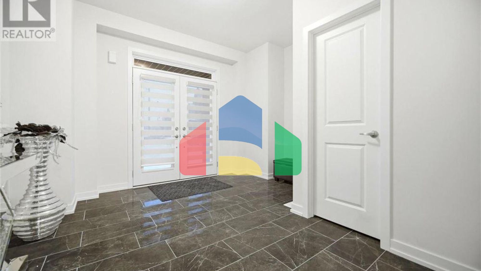 Residential - Single Family Home - Brampton, Canada - Canada