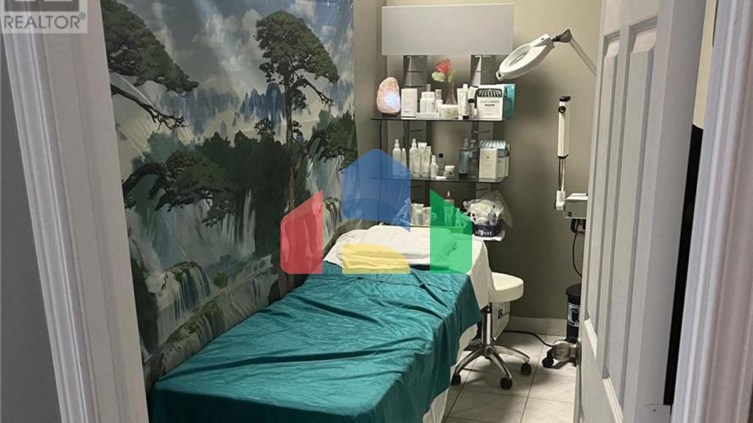 Commercial - Commercial/Retail - Brampton, Canada - Canada