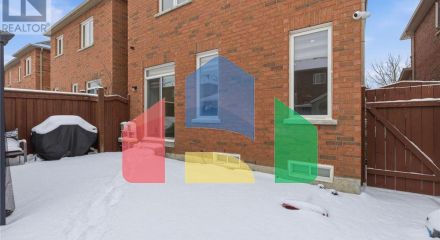 Residential - Single Family Home - Brampton, Canada - Canada