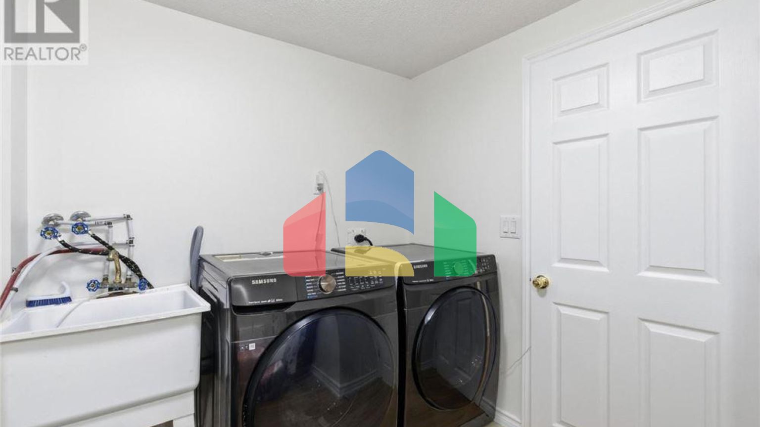 Residential - Single Family Home - Brampton, Canada - Canada