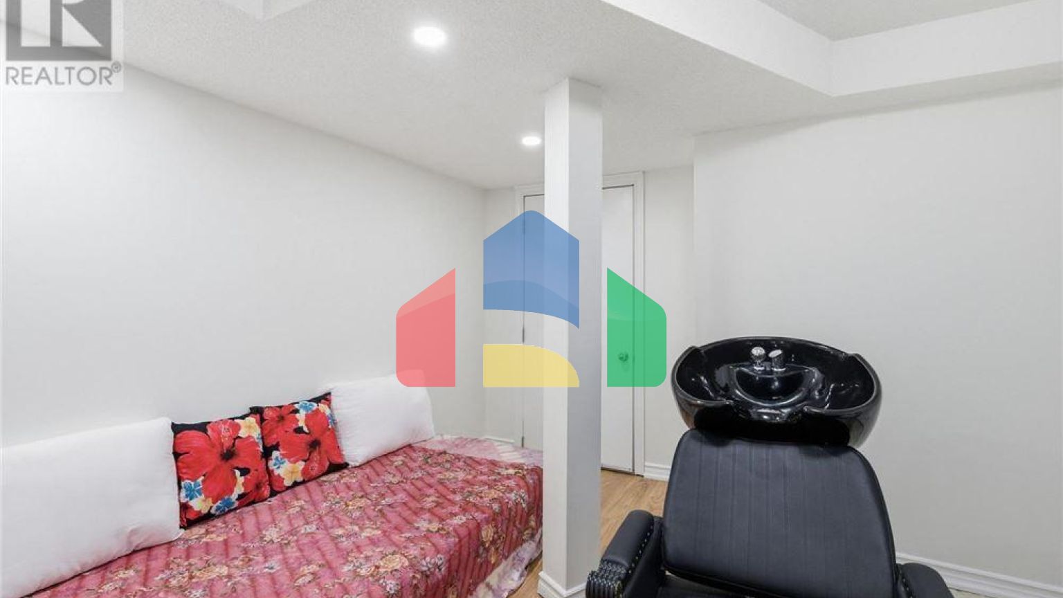 Residential - Single Family Home - Brampton, Canada - Canada