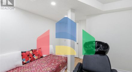 Residential - Single Family Home - Brampton, Canada - Canada