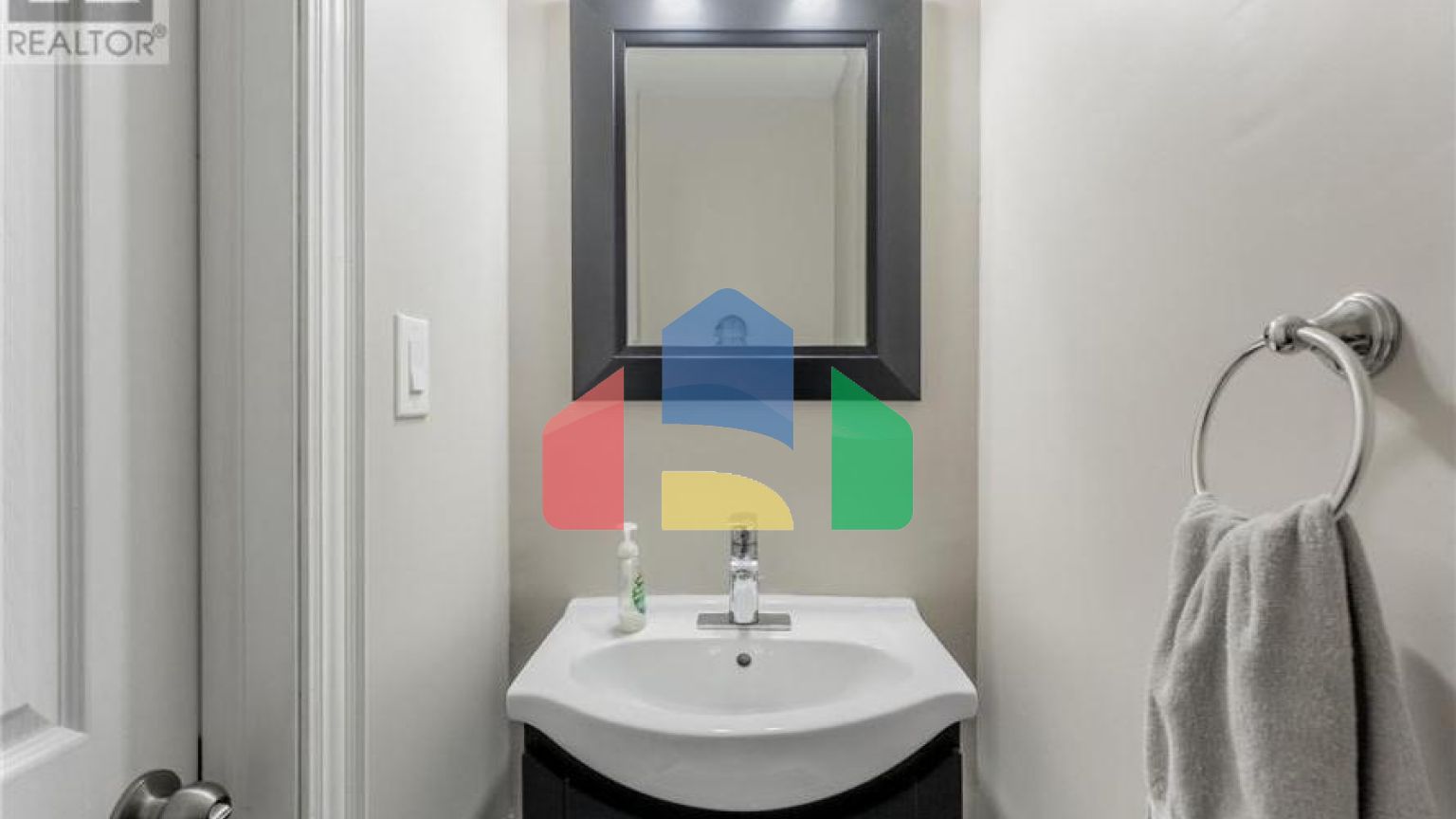 Residential - Single Family Home - Brampton, Canada - Canada