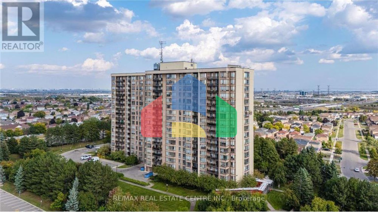 Residential - Single Family Home - Brampton, Canada - Canada