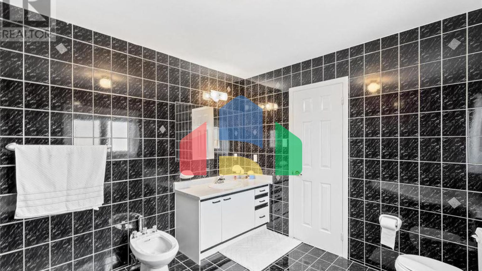 Residential - Single Family Home - Brampton, Canada - Canada