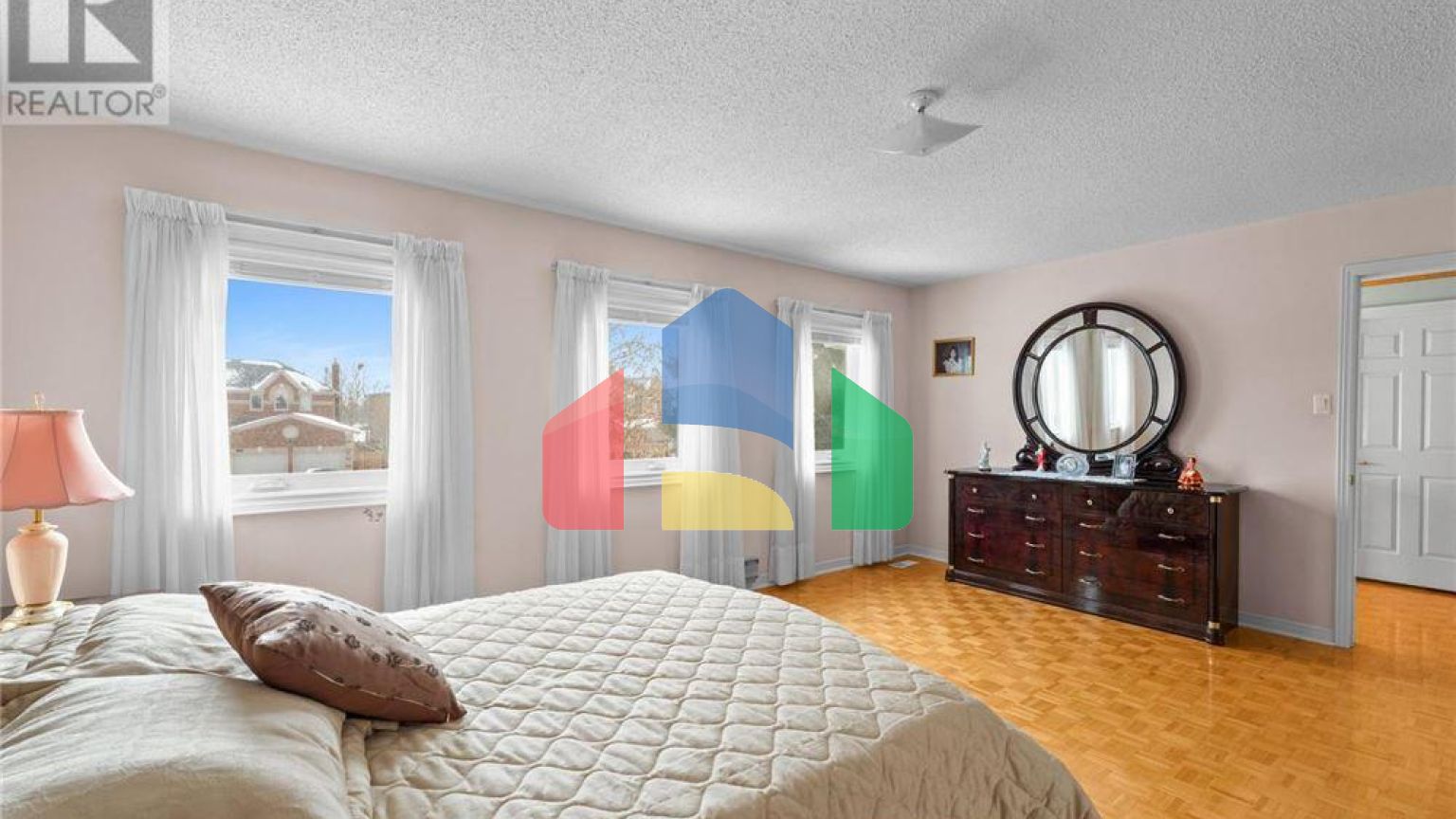 Residential - Single Family Home - Brampton, Canada - Canada