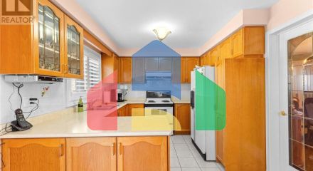 Residential - Single Family Home - Brampton, Canada - Canada