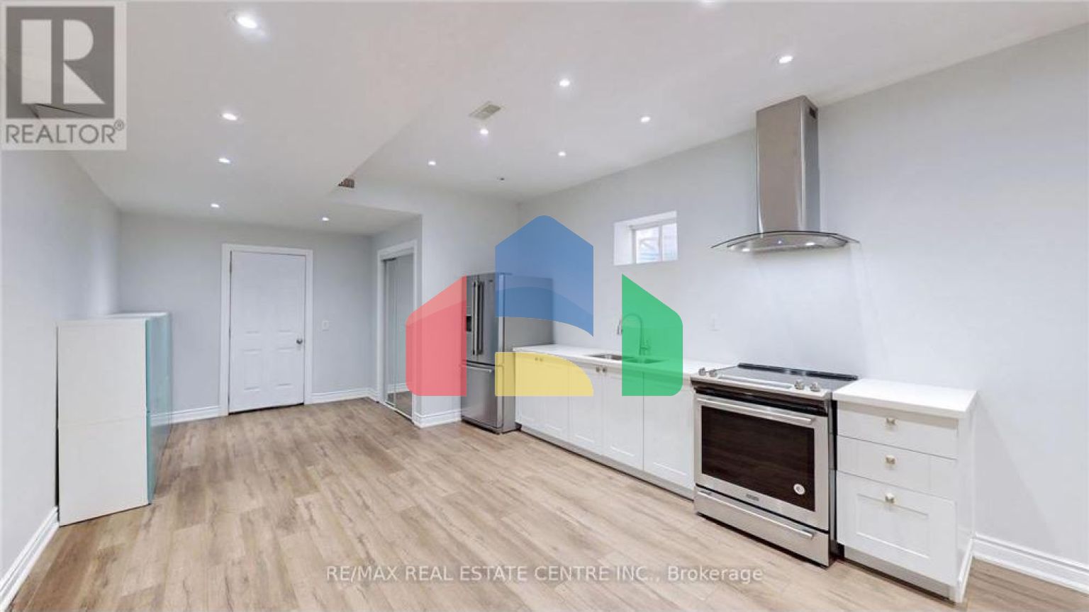 Residential - Single Family Home - Brampton, Canada - Canada