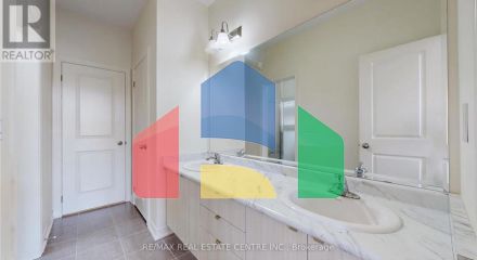 Residential - Single Family Home - Brampton, Canada - Canada