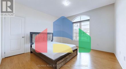 Residential - Single Family Home - Brampton, Canada - Canada