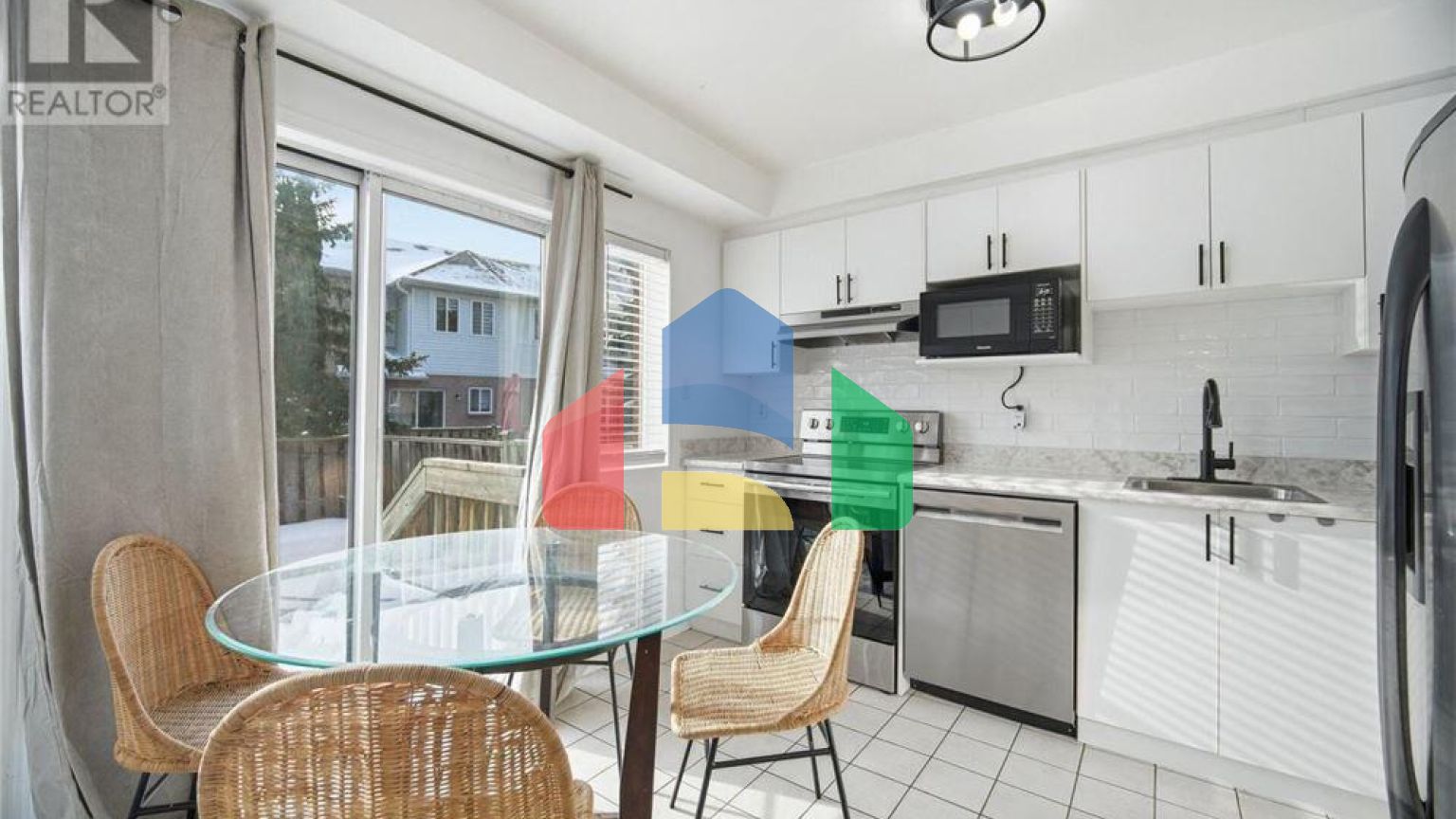 Residential - Townhouse - Brampton, Canada - Canada