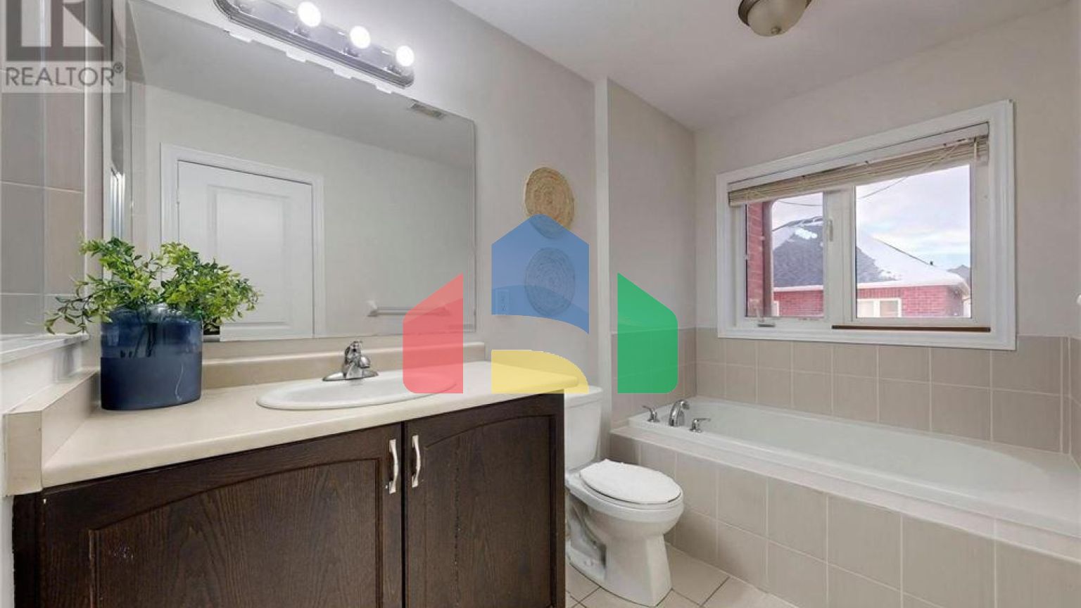 Residential - Single Family Home - Brampton, Canada - Canada