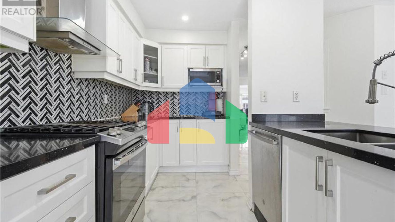 Residential - Single Family Home - Brampton, Canada - Canada