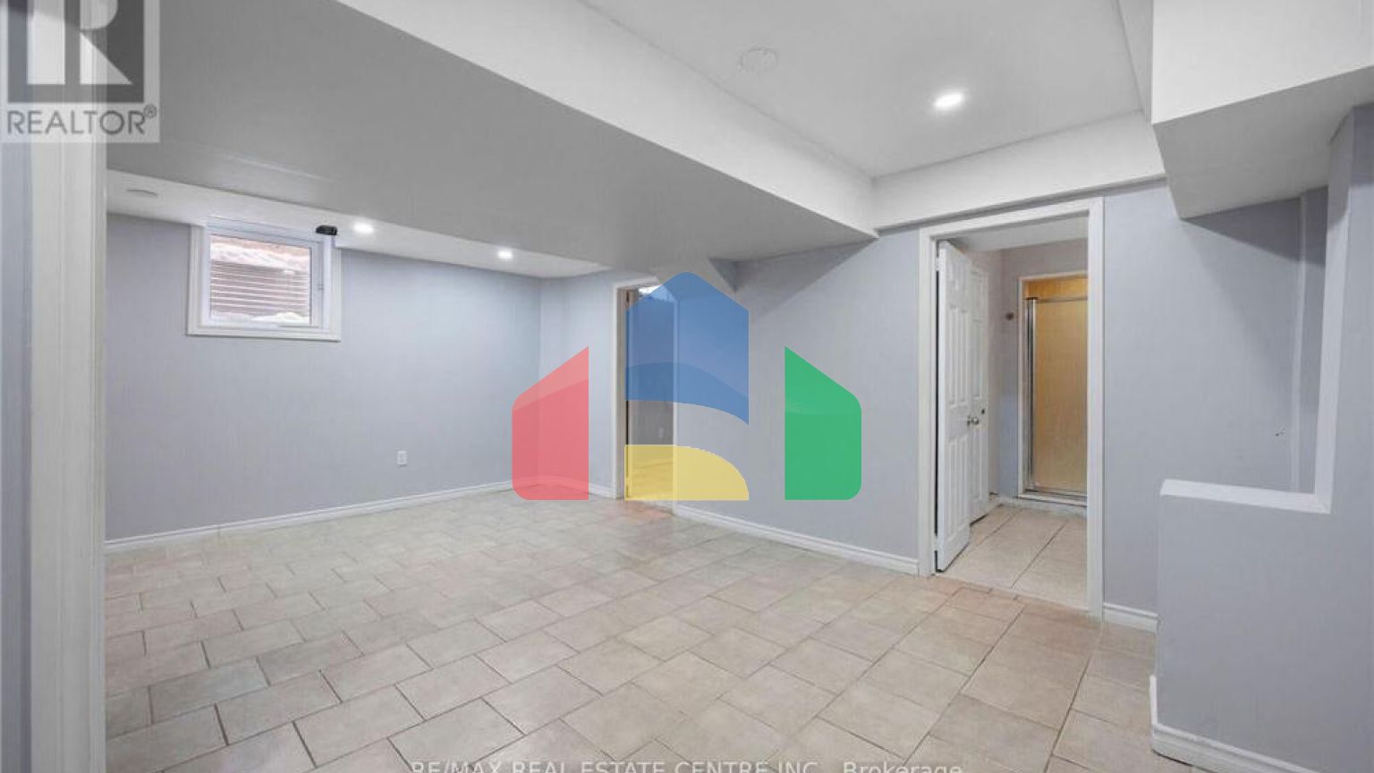 Residential - Single Family Home - Brampton, Canada - Canada