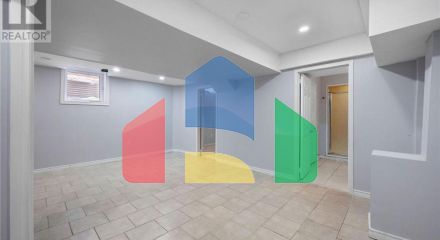 Residential - Single Family Home - Brampton, Canada - Canada