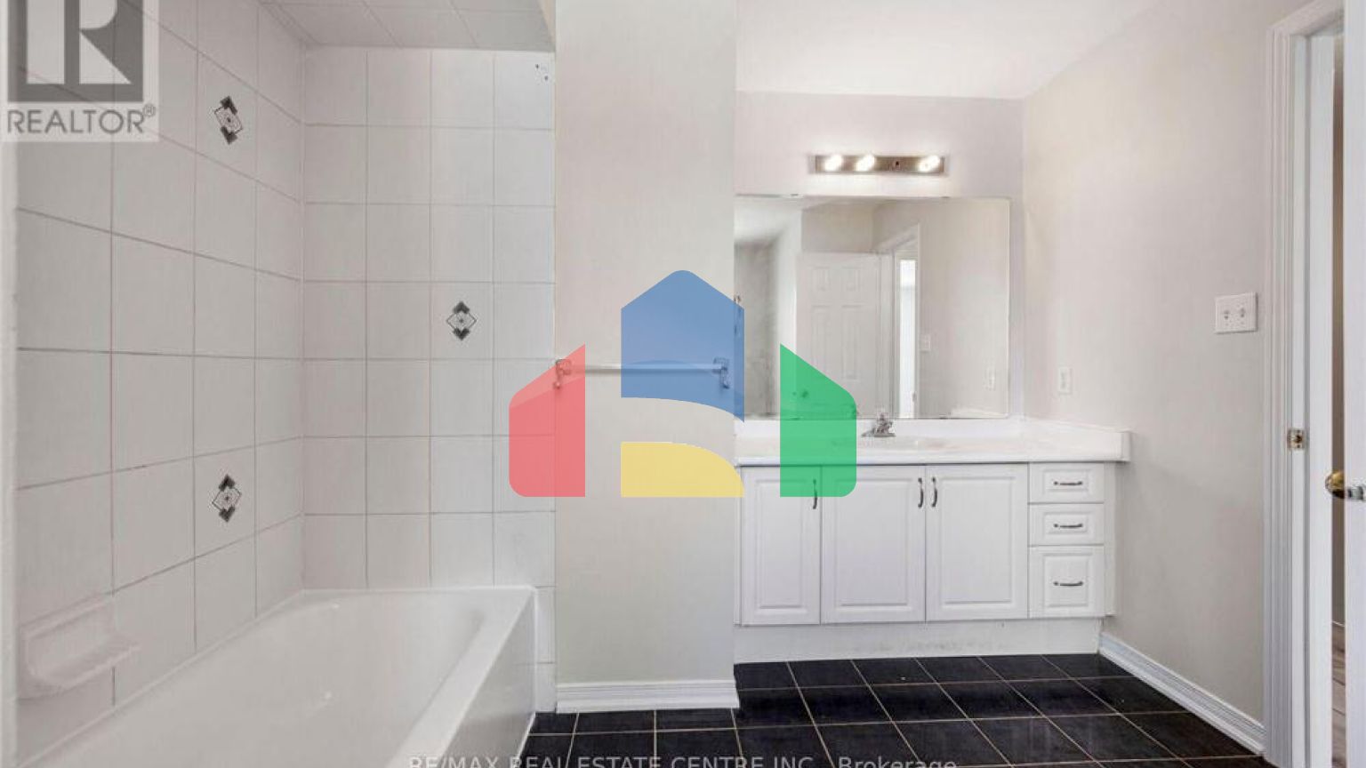 Residential - Single Family Home - Brampton, Canada - Canada