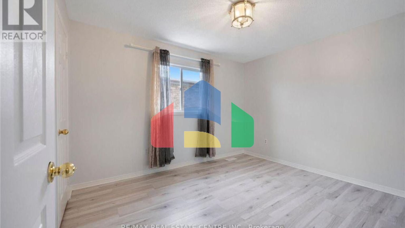 Residential - Single Family Home - Brampton, Canada - Canada