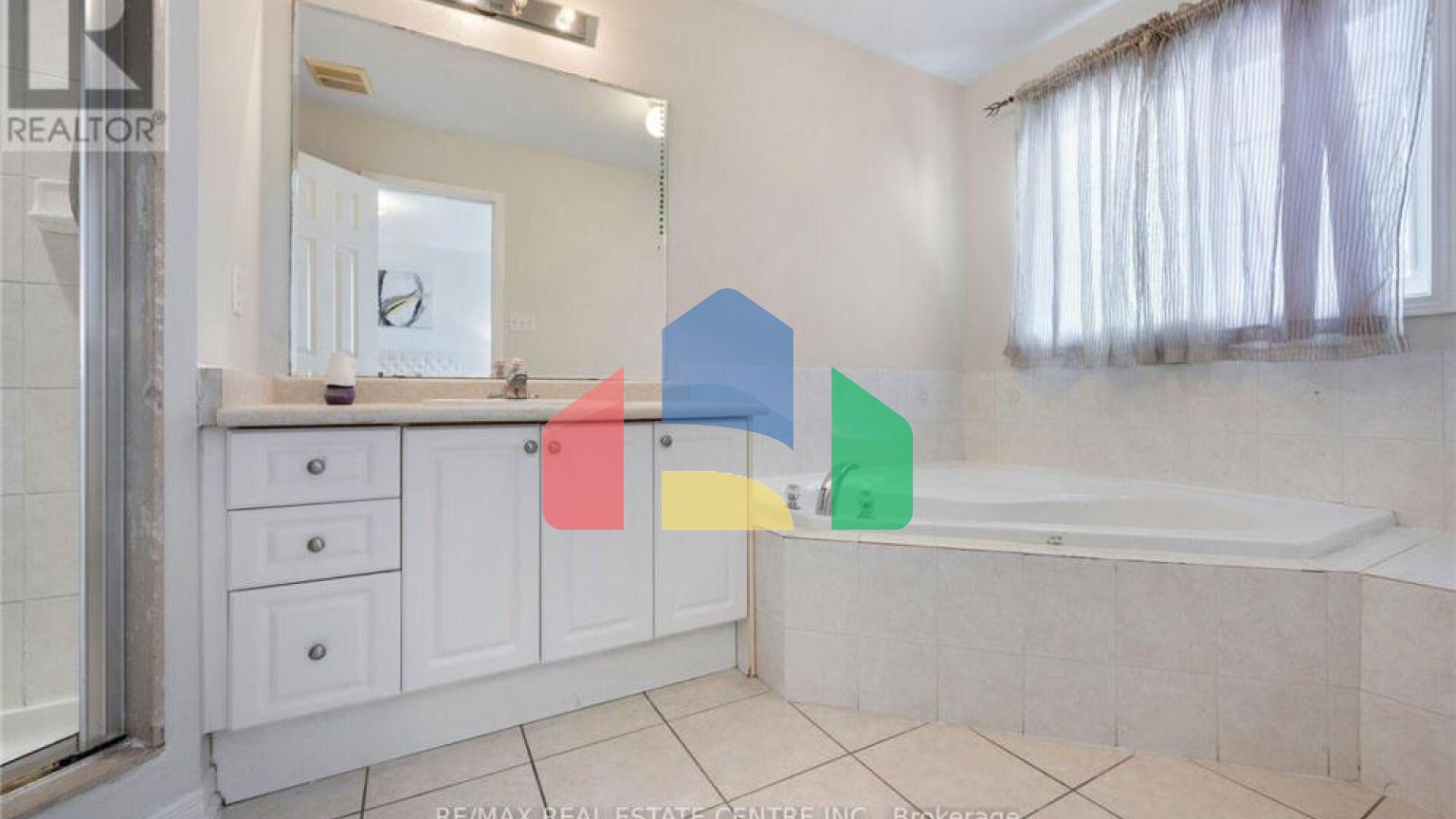 Residential - Single Family Home - Brampton, Canada - Canada