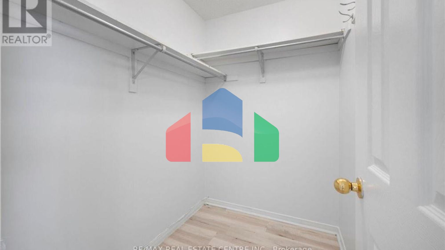 Residential - Single Family Home - Brampton, Canada - Canada