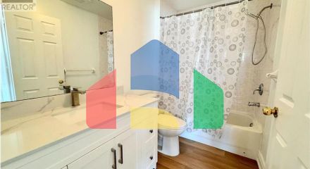 Residential - Single Family Home - Brampton, Canada - Canada