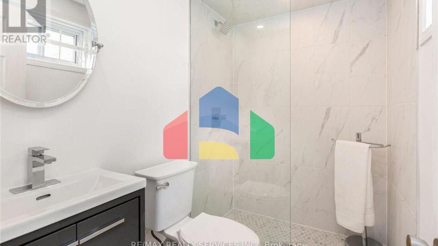 Residential - Single Family Home - Brampton, Canada - Canada