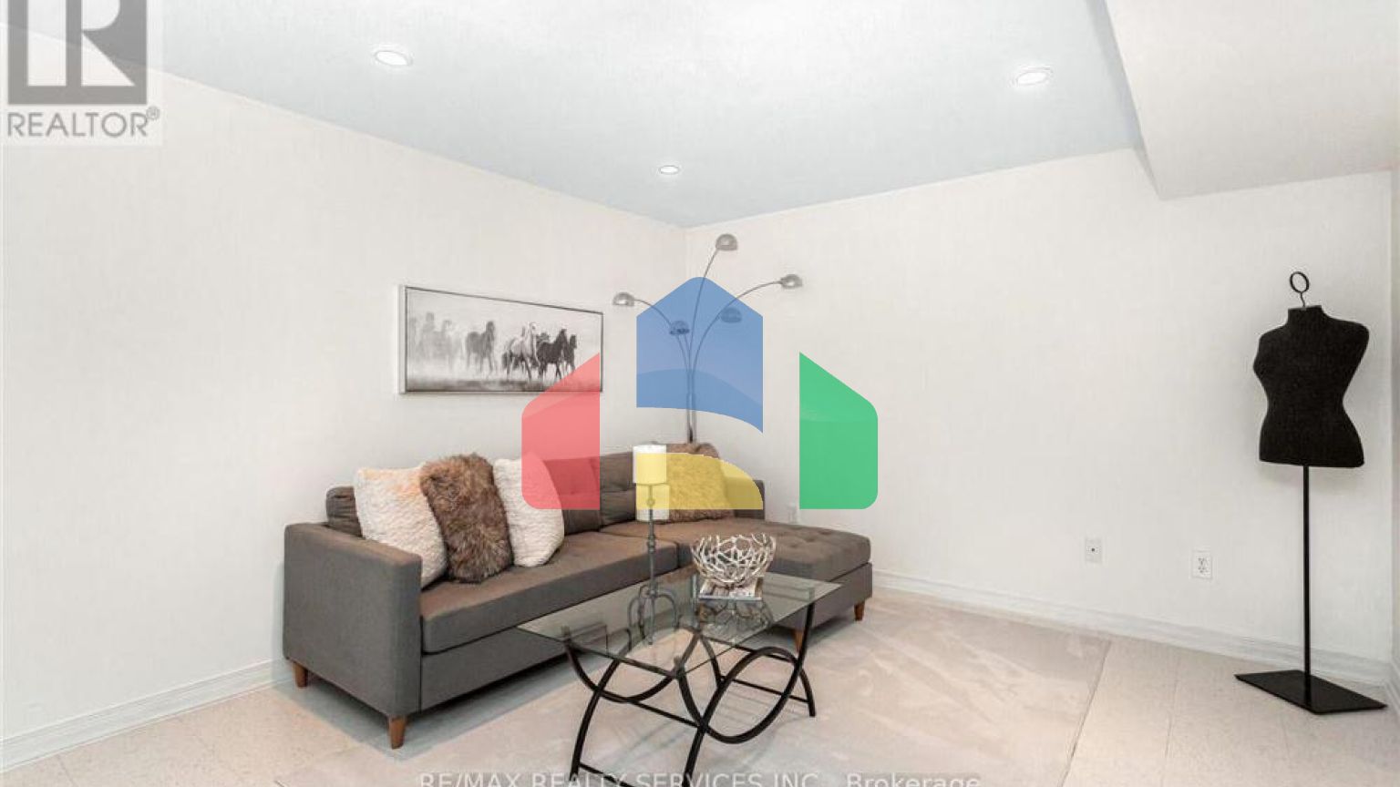 Residential - Single Family Home - Brampton, Canada - Canada