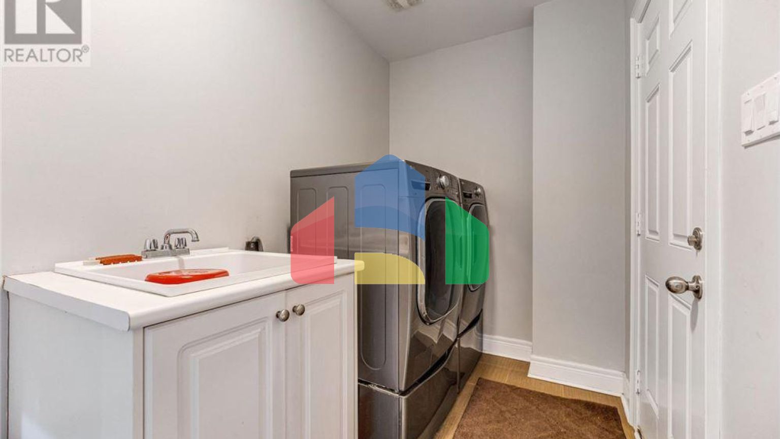 Residential - Single Family Home - Brampton, Canada - Canada