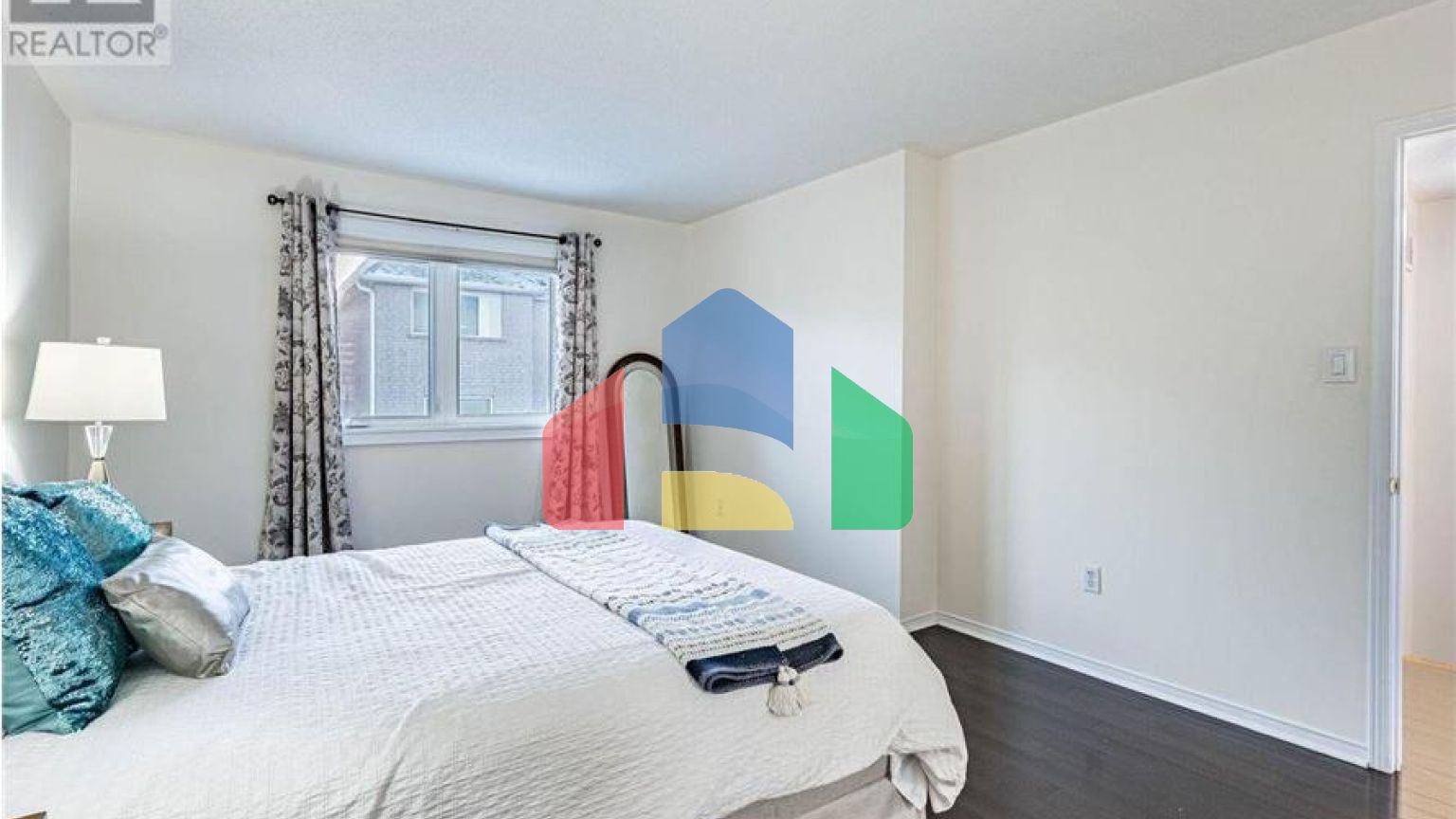 Residential - Single Family Home - Brampton, Canada - Canada