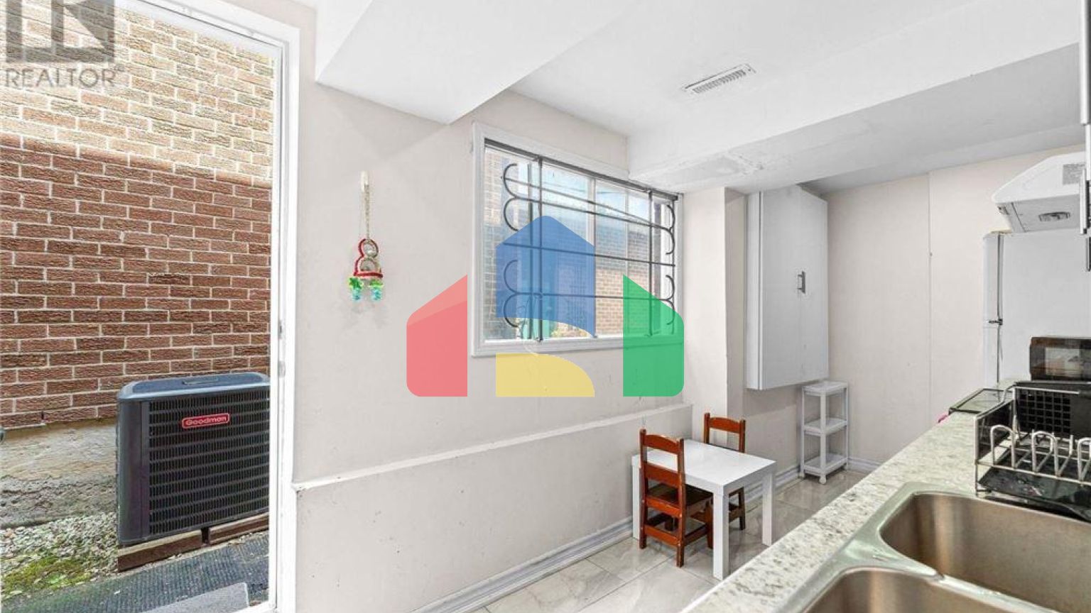 Residential - Single Family Home - Brampton, Canada - Canada