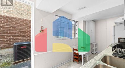 Residential - Single Family Home - Brampton, Canada - Canada