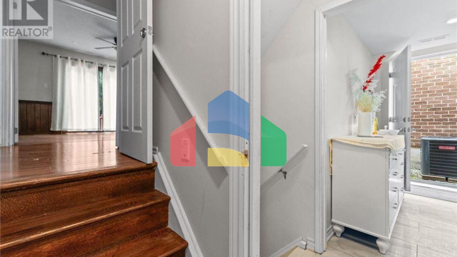 Residential - Single Family Home - Brampton, Canada - Canada