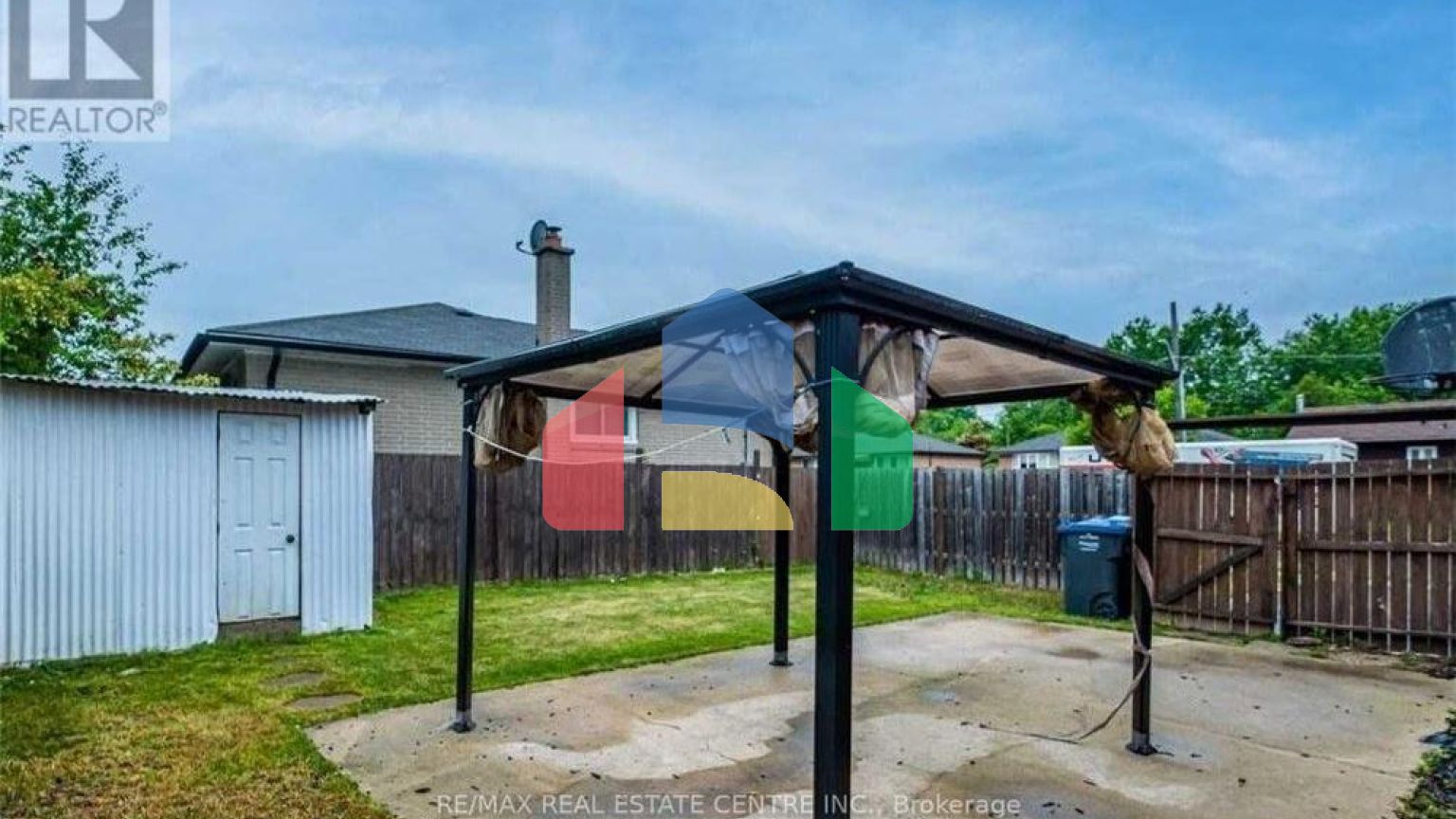 Residential - Single Family Home - Brampton, Canada - Canada